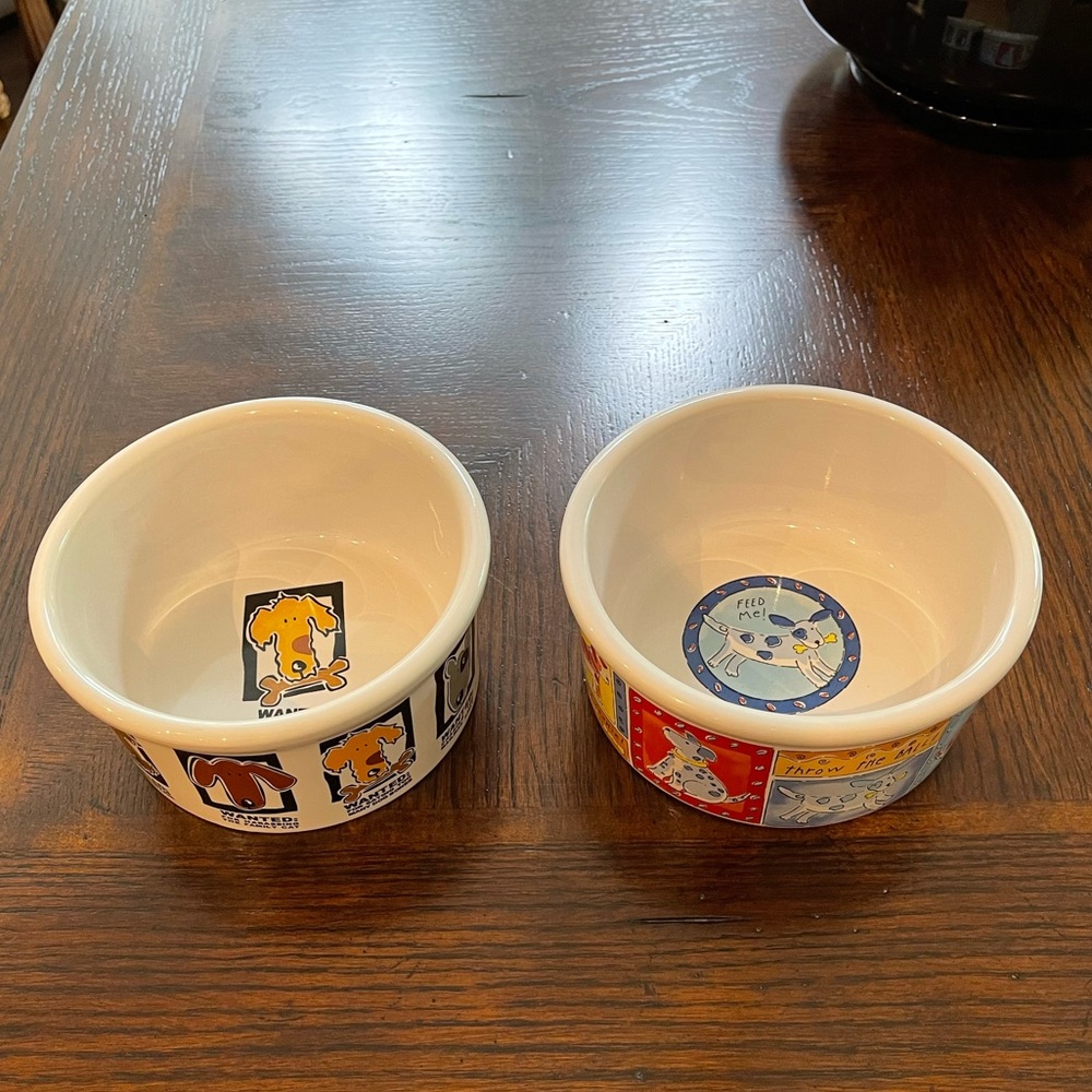Riviera/Van Beers Dog Dish Set